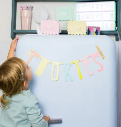 Nachtlampje Mini Koekje-Roze A Little Lovely Company 9 Nachtlampje Mini Koekje-Roze A Little Lovely Company -Baby Spullen Winkel image 178