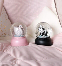Limited Edition Snow Globe Zwaan A Little Lovely Company -Baby Spullen Winkel image 63